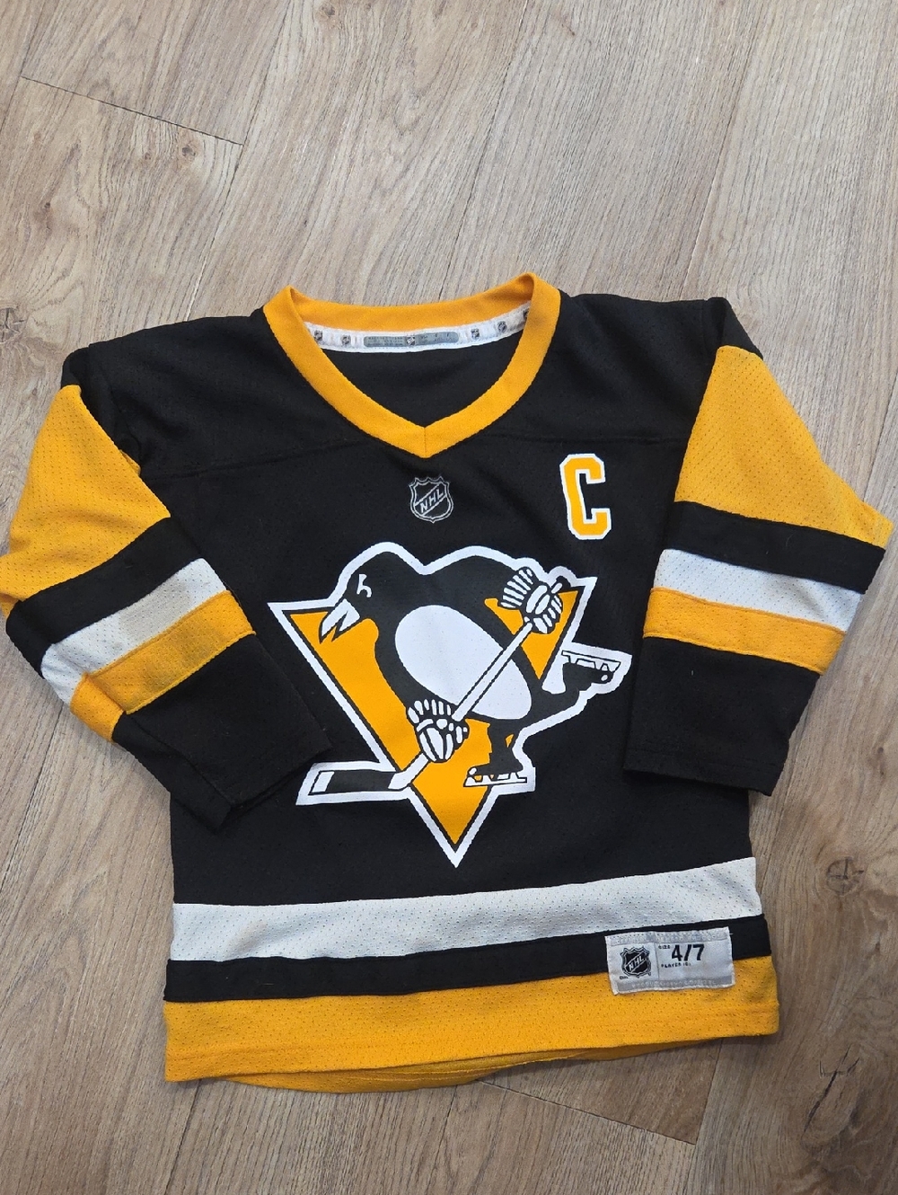 NHL Kids Black & Gold Pittsburgh Penguins Captain Jersey